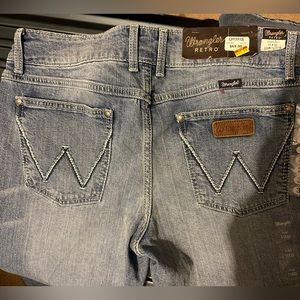 Women’s Wrangler Retro Flare jeans. NWT. 11x32